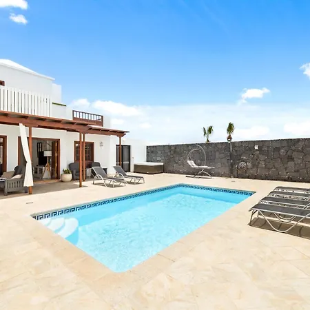 Villa Maday Playa Blanca